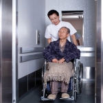 Thang máy bệnh viện