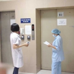 Thang máy bệnh viện